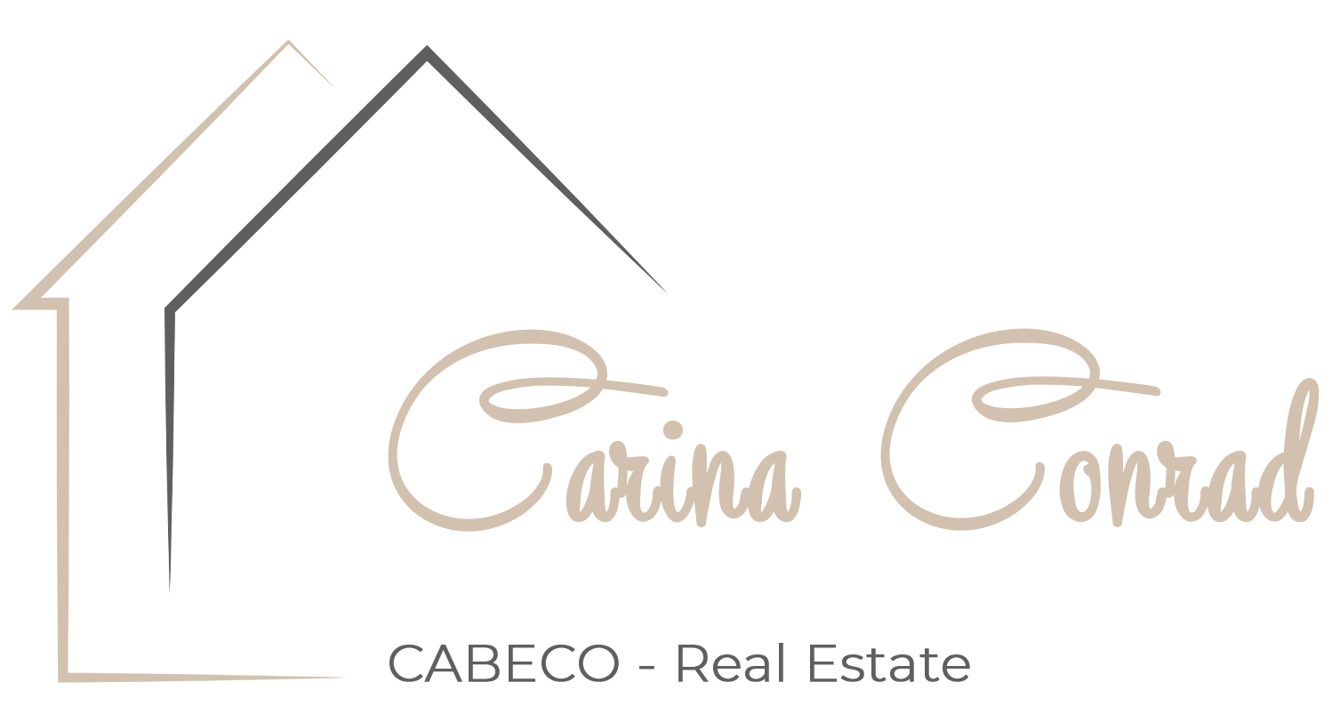 Logo von Cabeco Real Estate mit stilisierten Häusern und Carina Conrad Signatur
